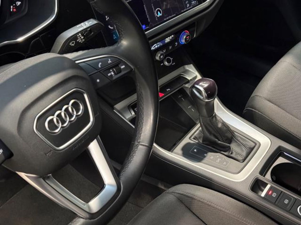 Audi Q3 Sportback 45 TFSI e S tronic Business Plus (10)