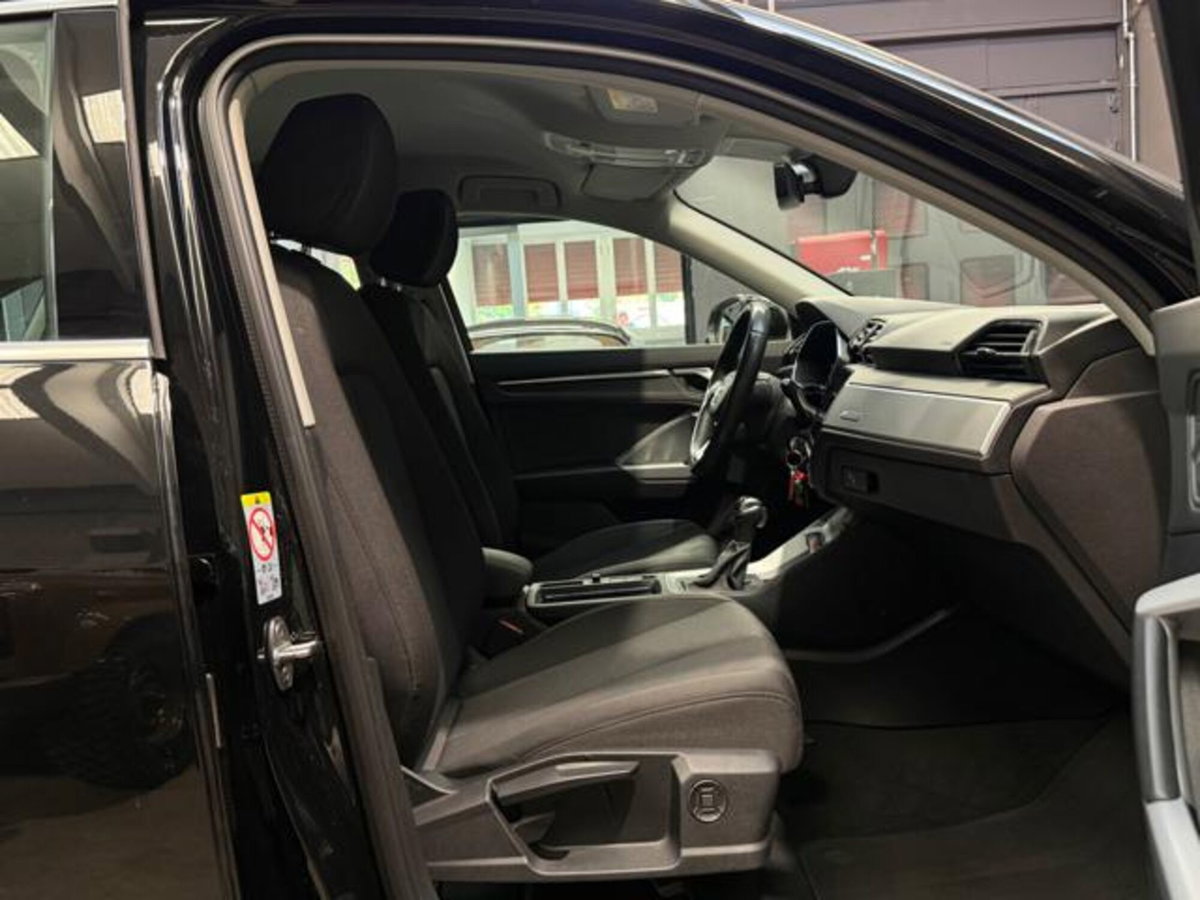 Audi Q3 Sportback 45 TFSI e S tronic Business Plus (13)