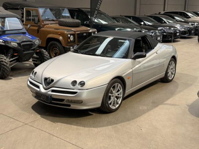 Alfa Romeo Spider 2.0i 16V Twin Spark cat L (8)