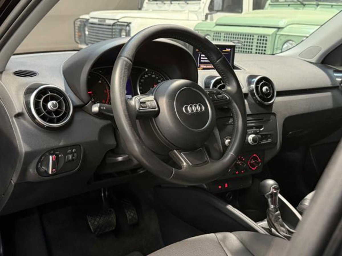 Audi A1 Sportback 1.6 TDI S tronic Ambition (9)