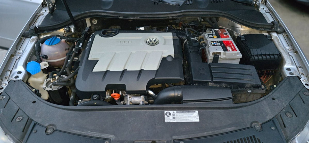 Volkswagen Passat Variant 2.0 TDI DPF Comfortline (18)
