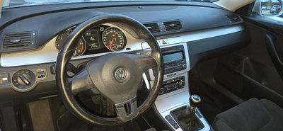 Volkswagen Passat Variant 2.0 TDI DPF Comfortline (7)