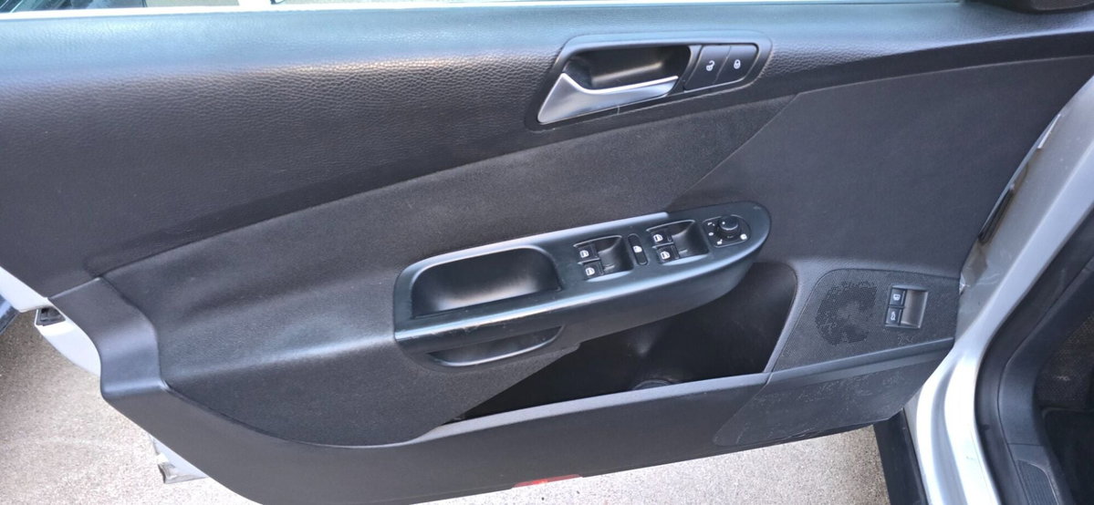 Volkswagen Passat Variant 2.0 TDI DPF Comfortline (8)