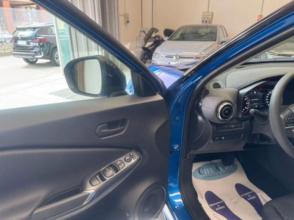 Nissan Juke 1.0 dig-t Acenta 114cv dct (10)