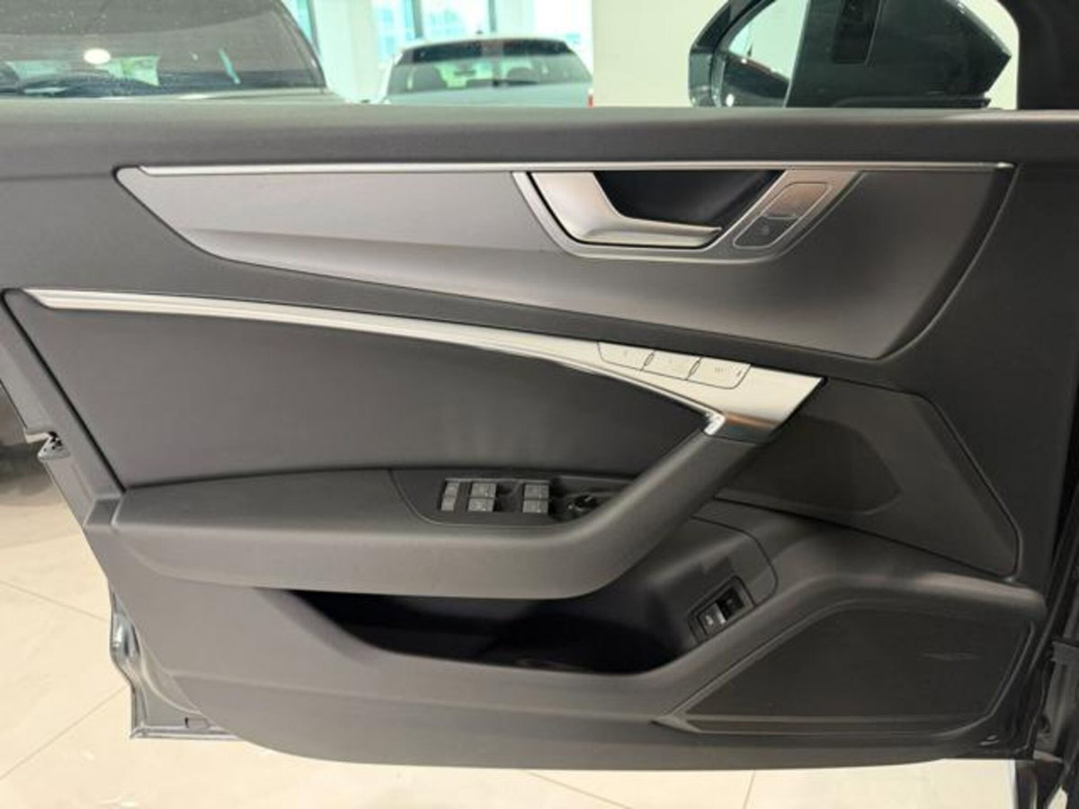 Audi A6 Allroad 40 TDI 2.0 quattro S tronic Evolution (7)