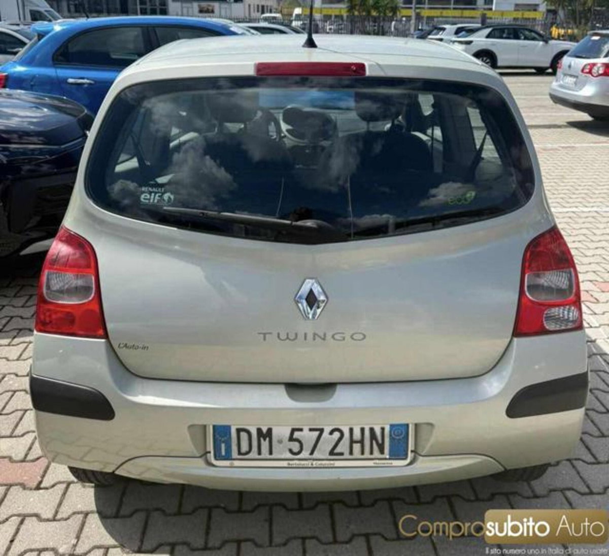 Renault Twingo 1.2 8V Dynamique (4)