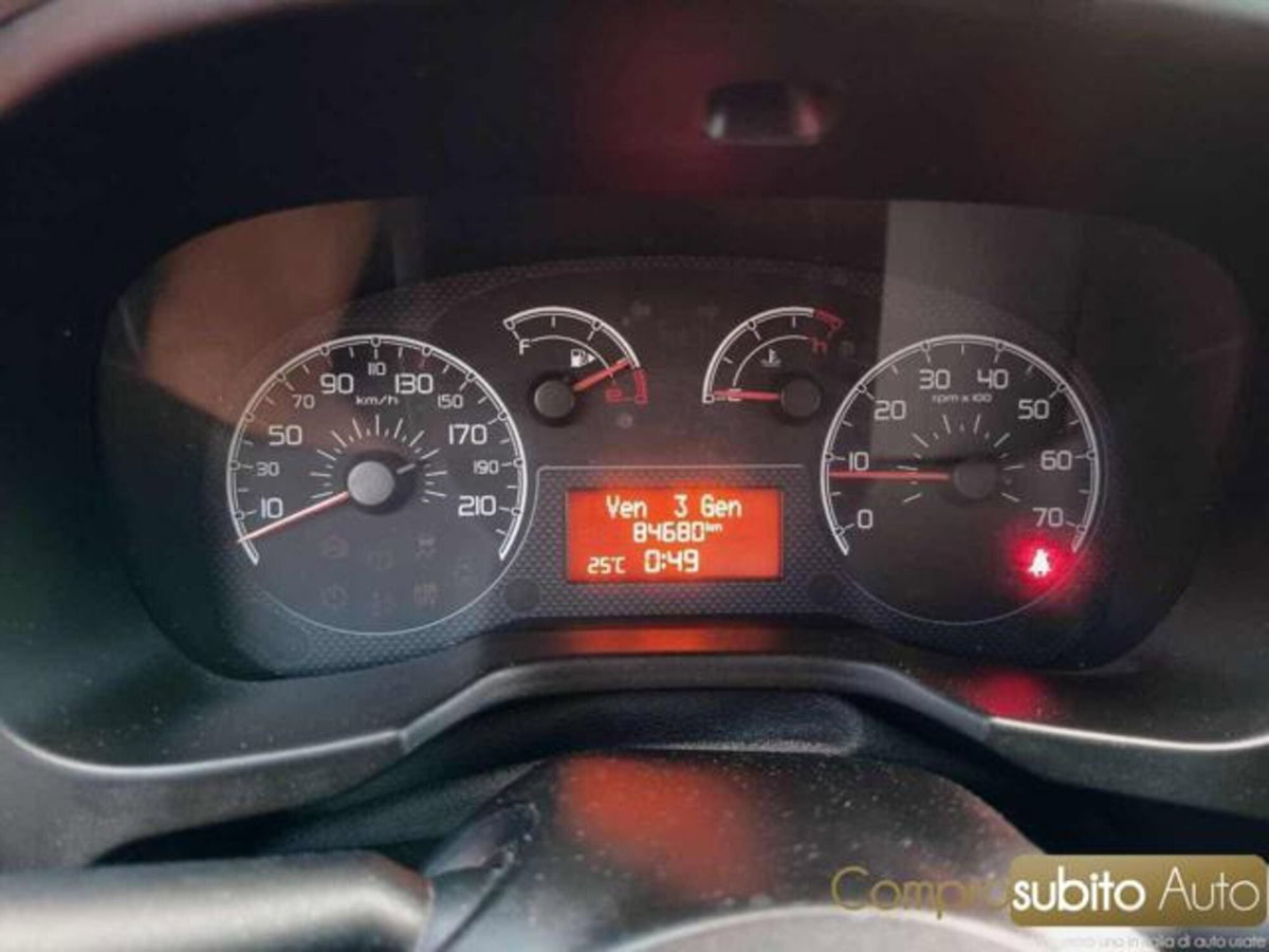 Fiat Fiorino 1.3 MJT 80CV Combinato (17)