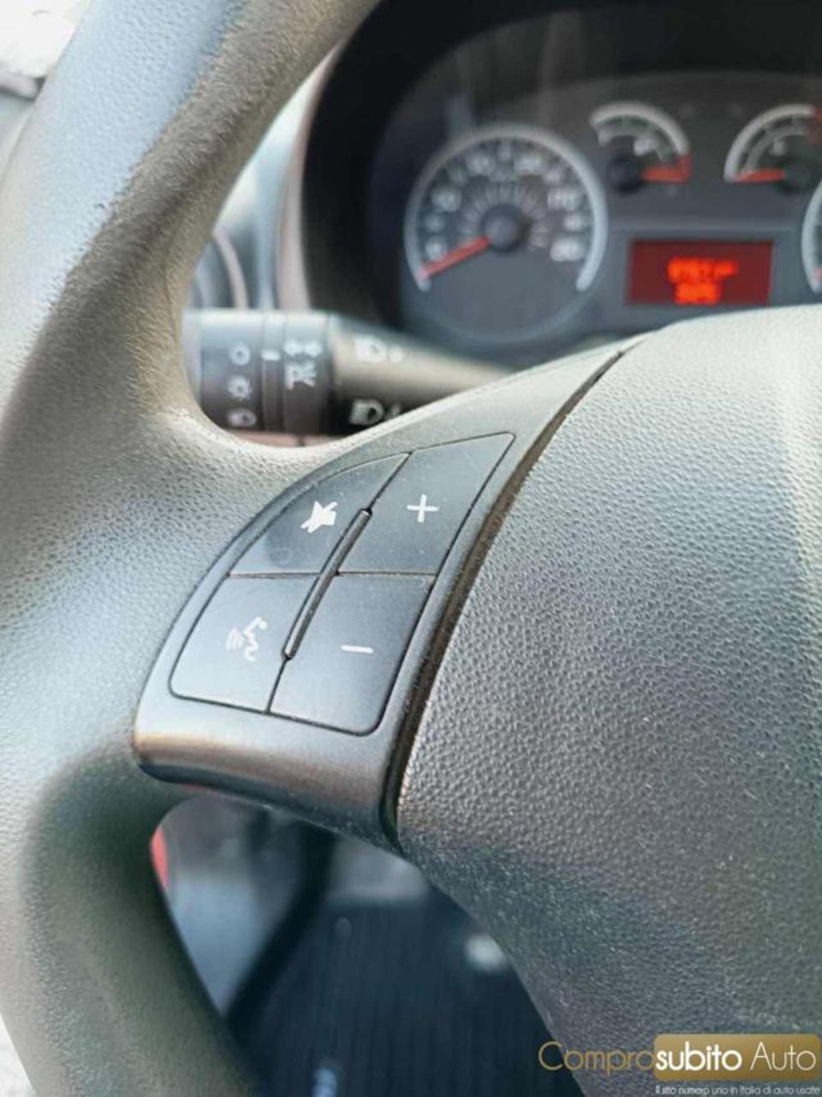 Fiat Fiorino 1.3 MJT 80CV Combinato (16)