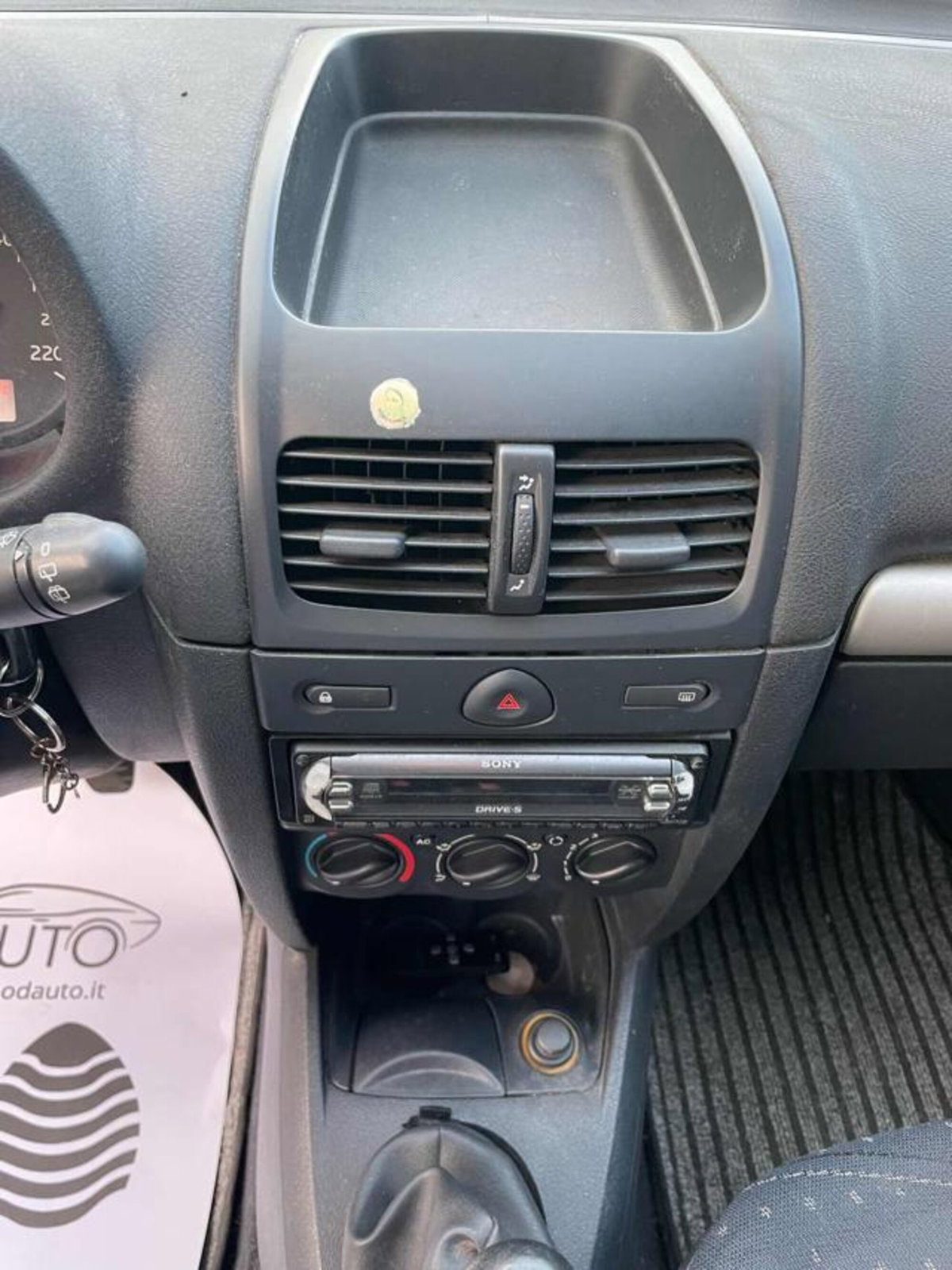 Renault Clio 1.2 cat 5 porte Expression (11)