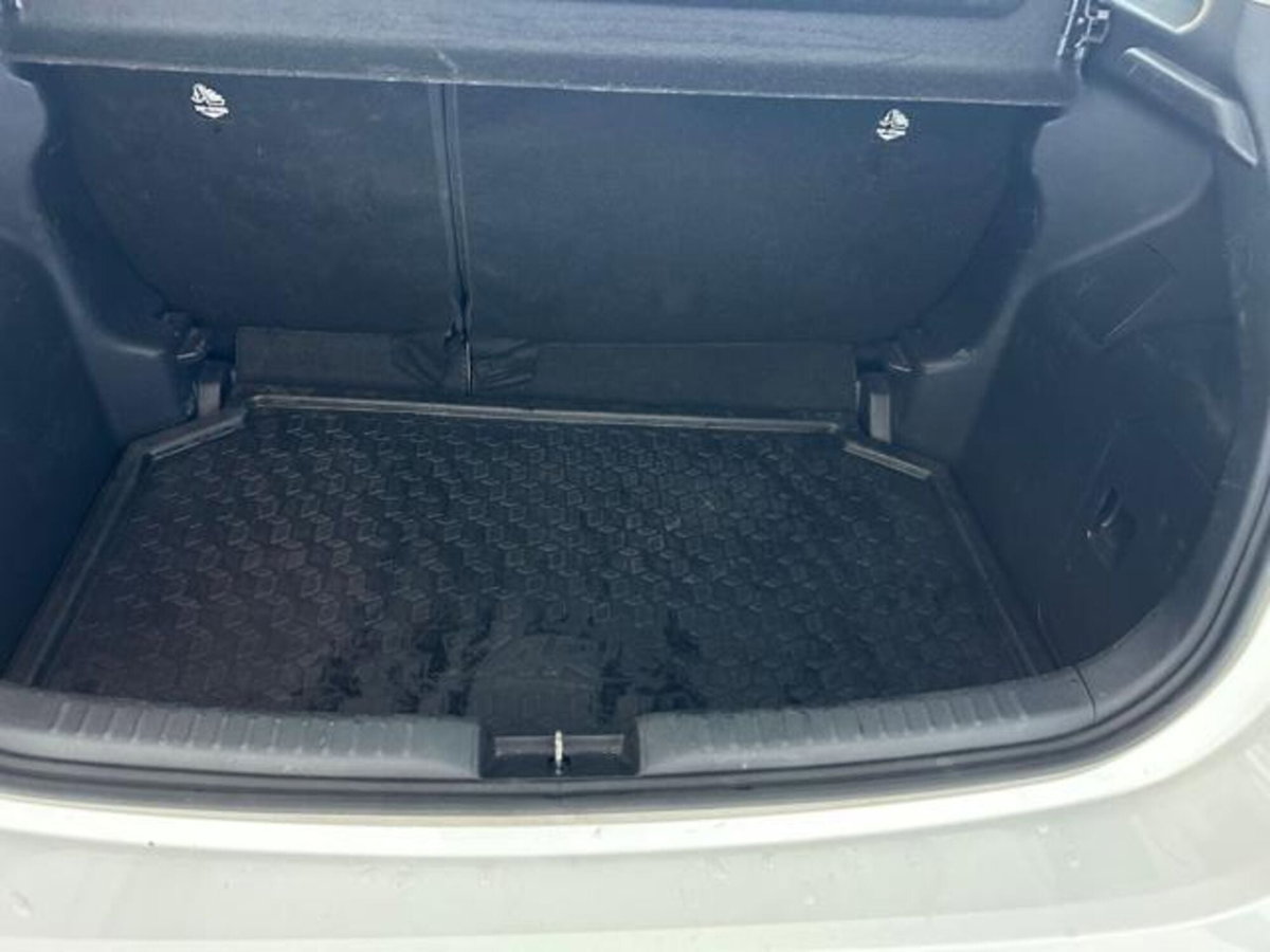 Toyota Yaris Cross 1.5 Hybrid 5p. E-CVT Active (12)