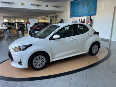 Toyota Yaris Cross 1.5 Hybrid 5p. E-CVT Active (2)