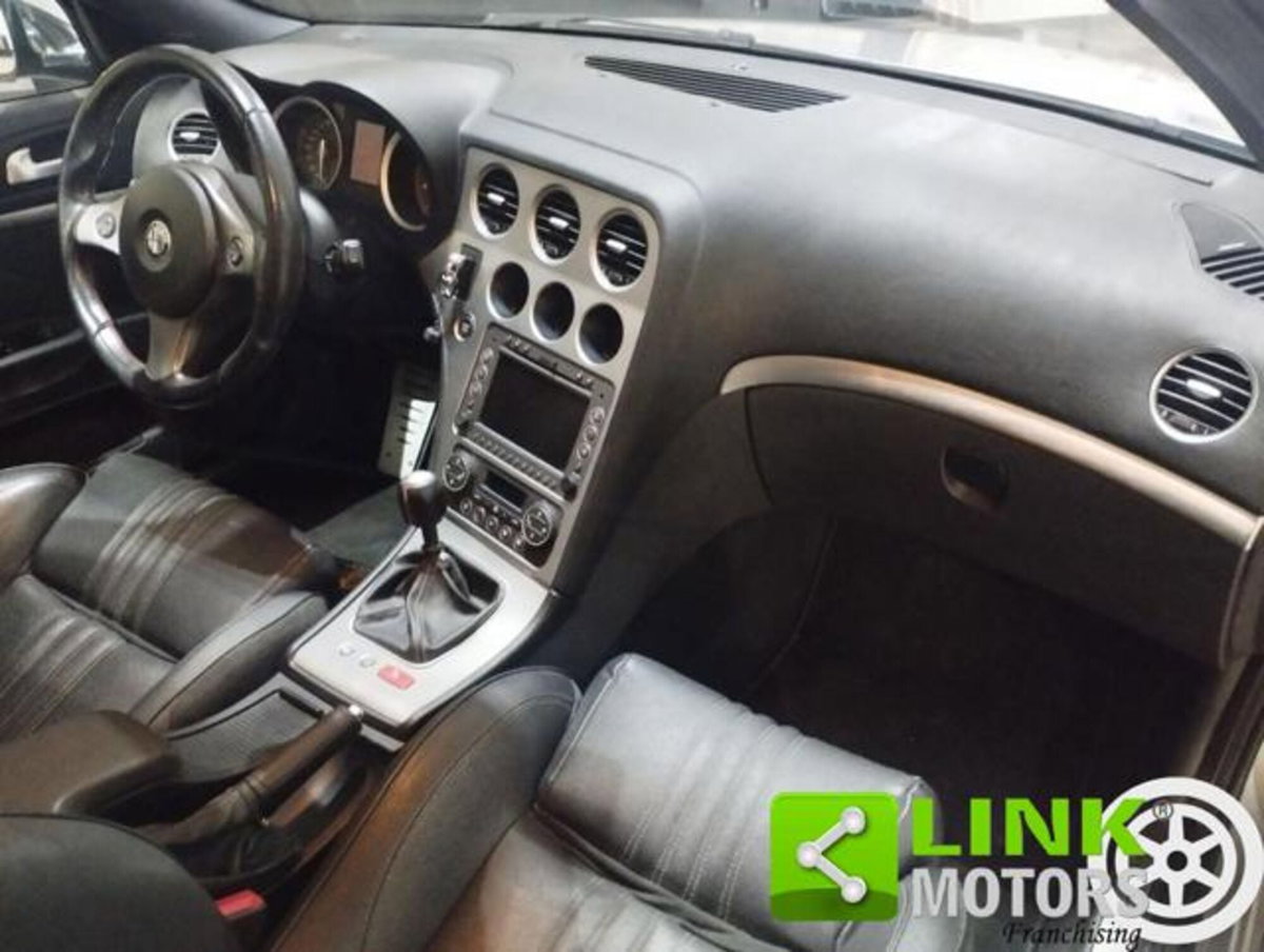 Alfa Romeo 159 SportWagon 3.2 JTS V6 24V Sportwagon TI (12)