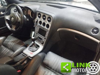 Alfa Romeo 159 SportWagon 3.2 JTS V6 24V Sportwagon TI (12)
