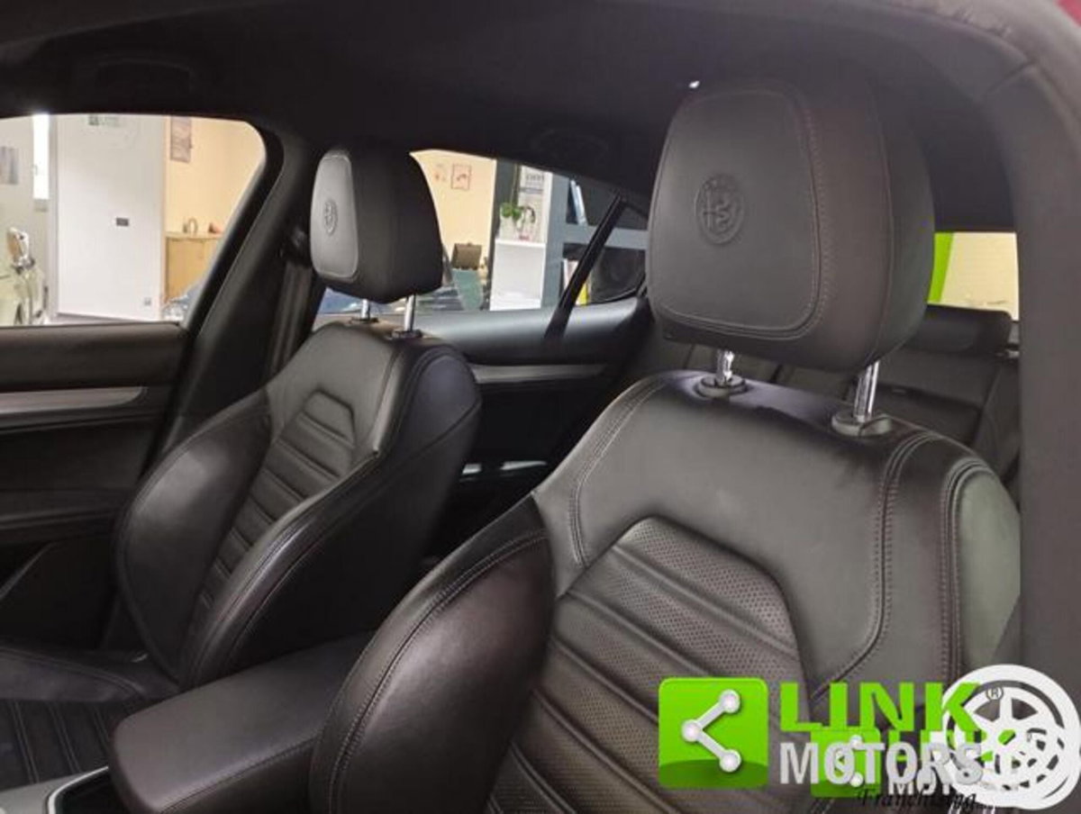 Alfa Romeo Stelvio Stelvio 2.2 Turbodiesel 210 CV AT8 Q4 Veloce (12)