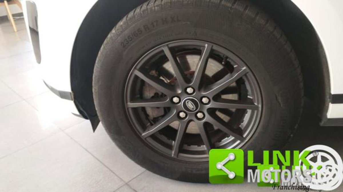 Land Rover Range Rover Evoque 2.0 Si4 5p. Pure (10)