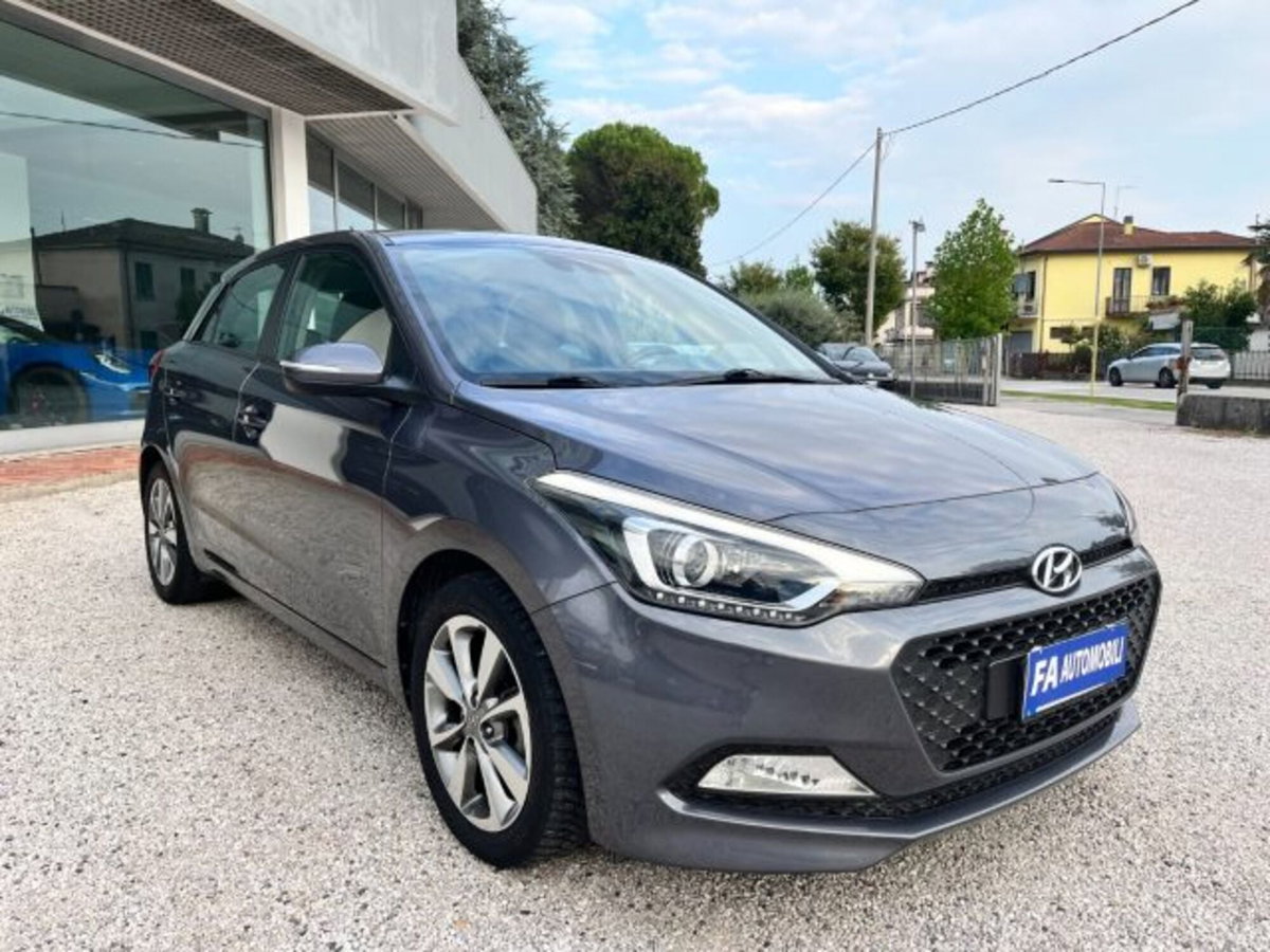 Hyundai i20 1.2 84 CV 5 porte Comfort (4)