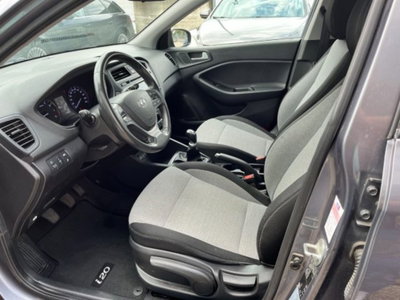 Hyundai i20 1.2 84 CV 5 porte Comfort (5)