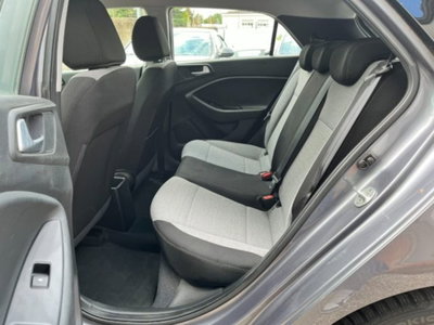 Hyundai i20 1.2 84 CV 5 porte Comfort (9)