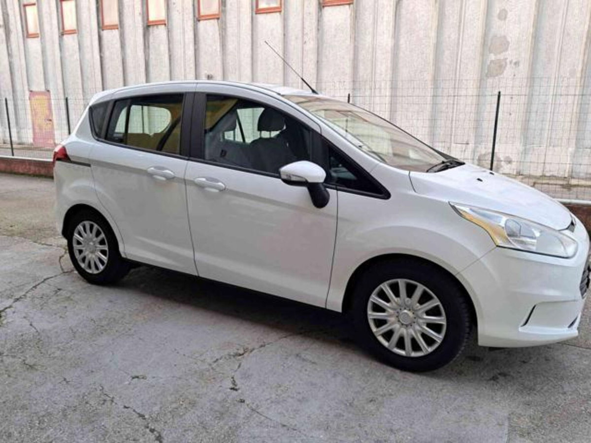 Ford B-Max B-Max 1.4 90 CV GPL Titanium (9)