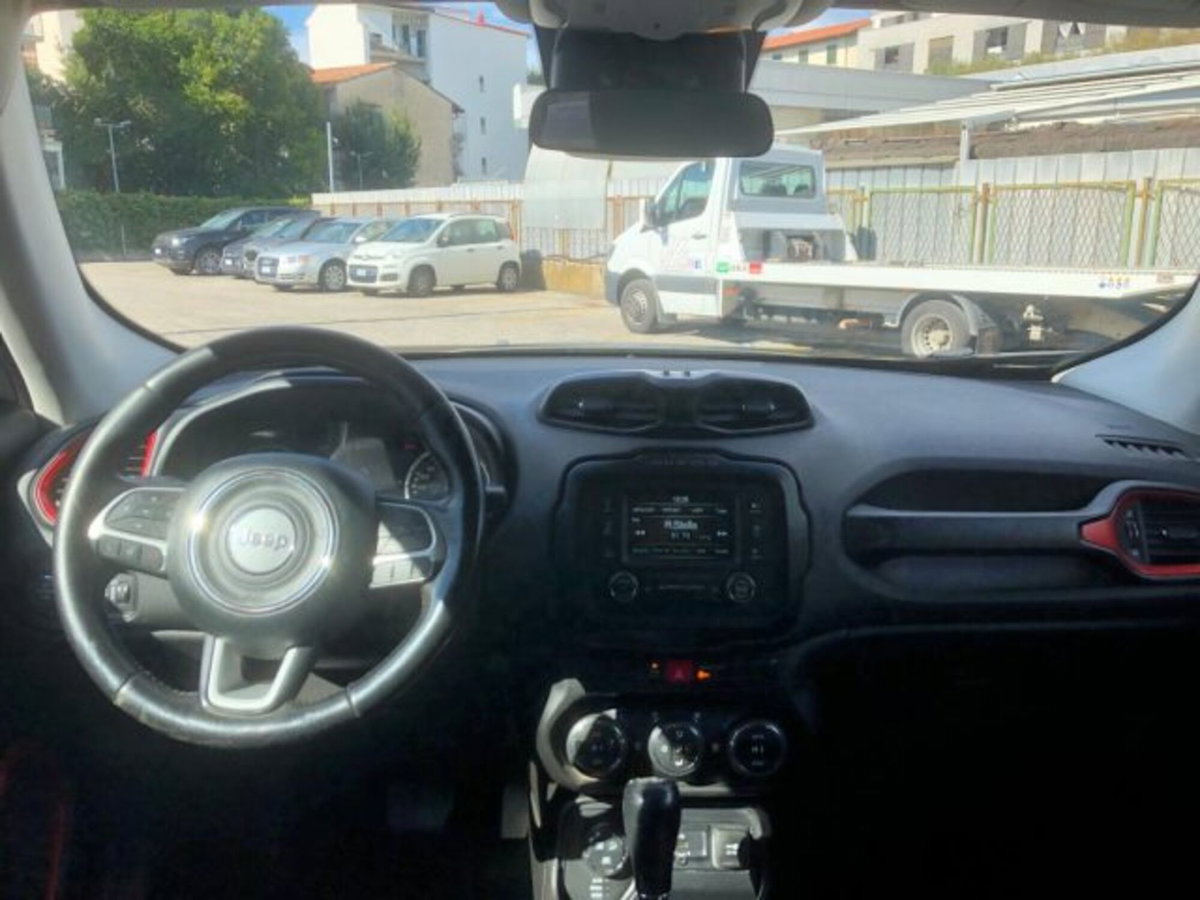 Jeep Renegade 2.0 Mjt 170CV 4WD Active Drive Low Trailhawk (18)