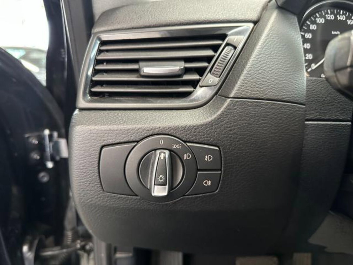 BMW X1 sDrive16d (17)