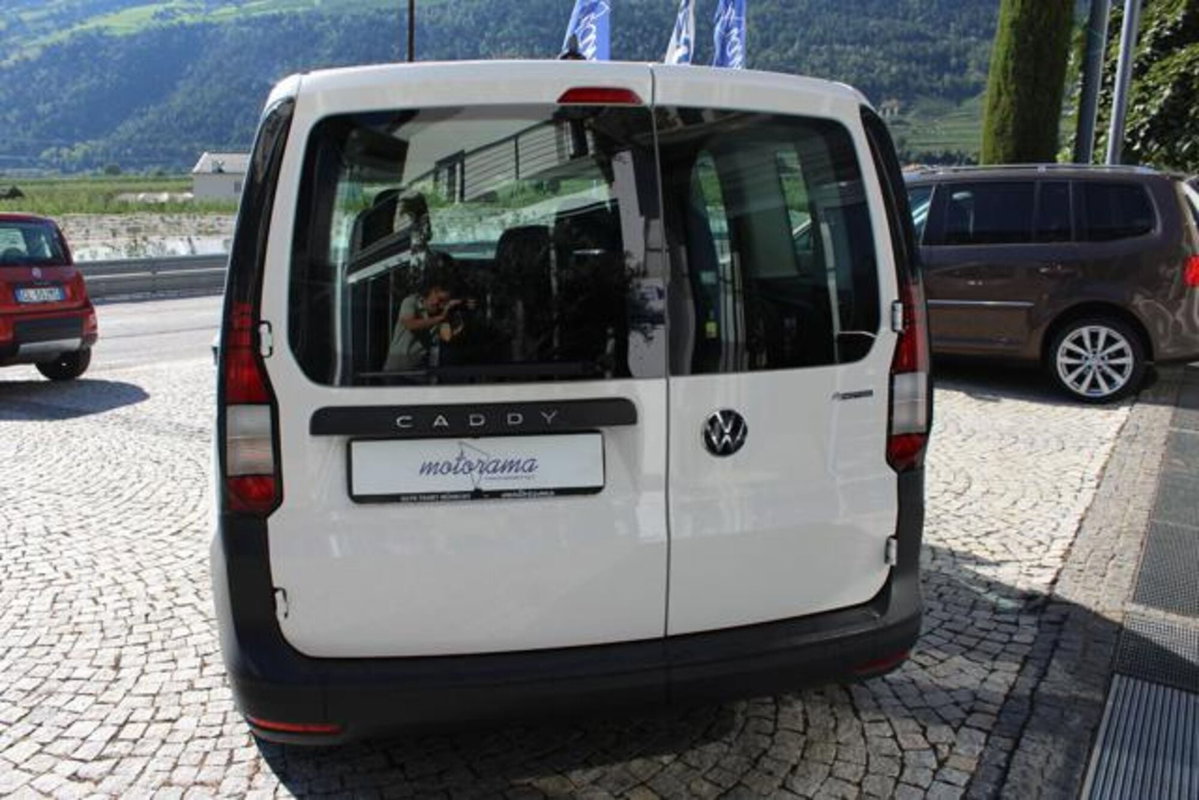 Volkswagen Caddy 2.0 TDI 122 CV 4MOTION (4)