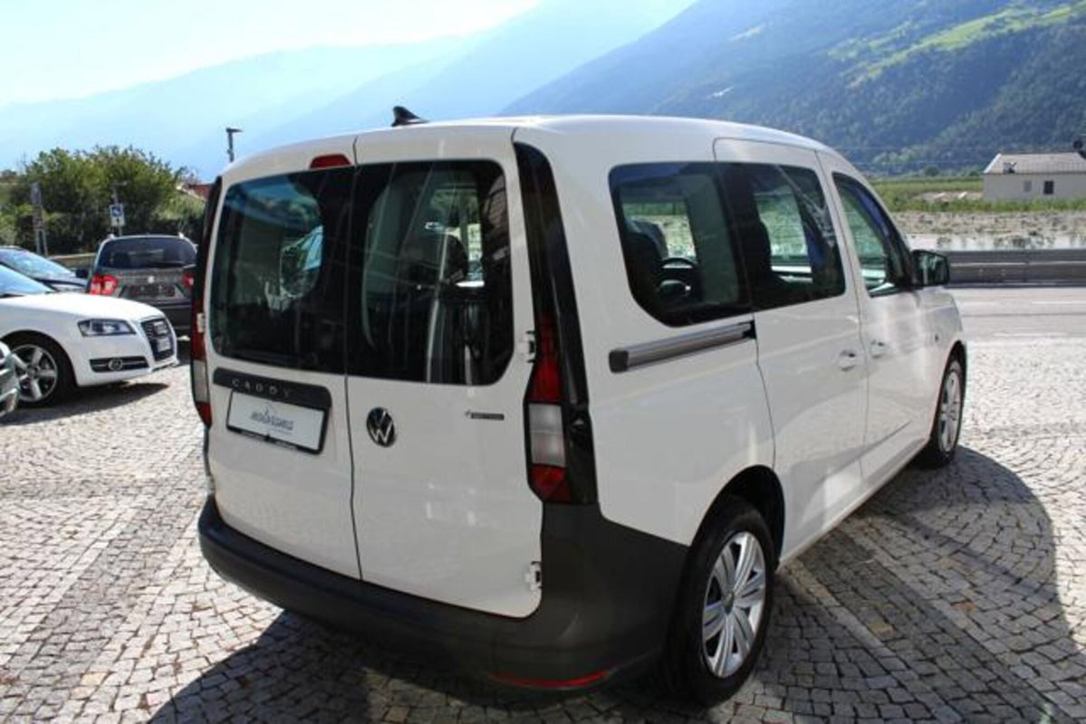 Volkswagen Caddy 2.0 TDI 122 CV 4MOTION (5)