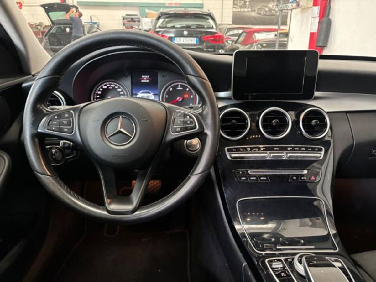 Mercedes-Benz Classe C 200 d Auto Sport Plus (9)