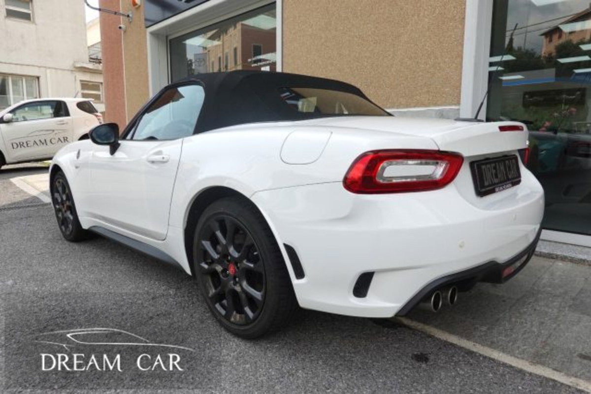 Abarth 124 Spider 1.4 Turbo MultiAir 170 CV (2)