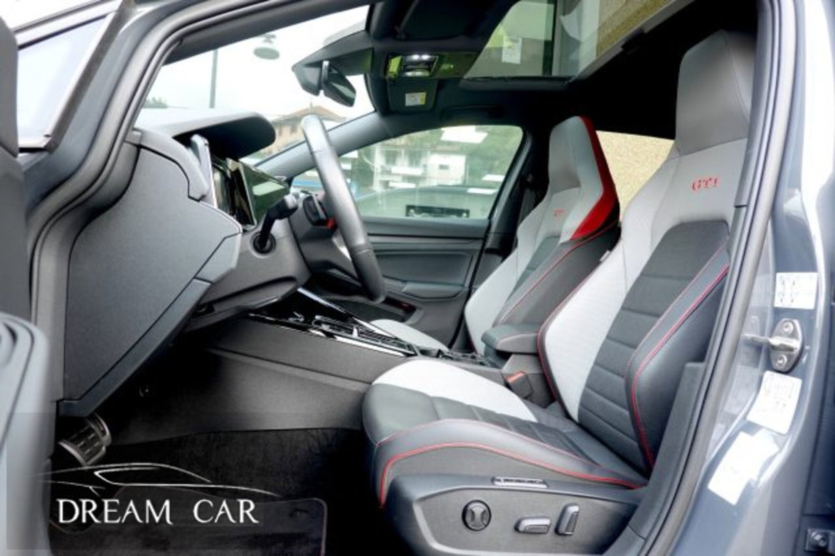 Volkswagen Golf 2.0 tsi GTI MT Ultimate 245cv (9)