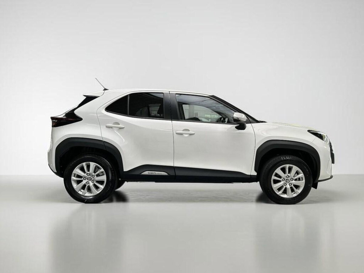 Toyota Yaris Cross 1.5h GR Sport Black Sky fwd 116cv e-cvt (5)