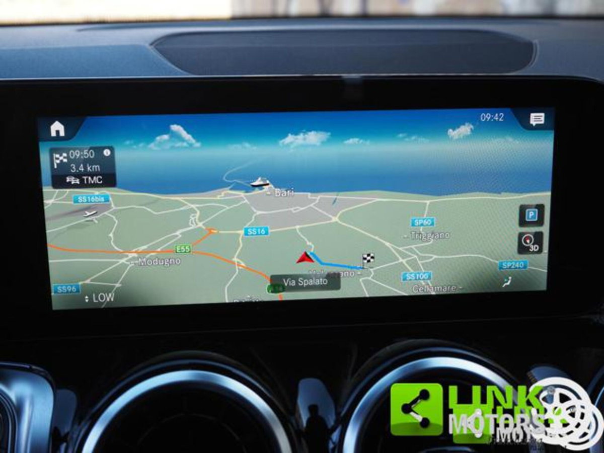 Mercedes-Benz GLB 180 d Automatic Sport (13)