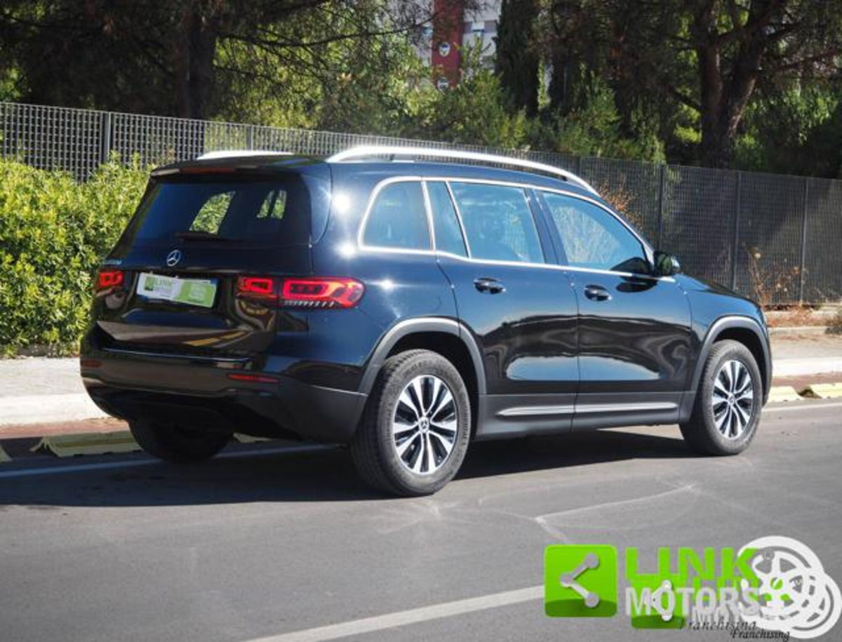Mercedes-Benz GLB 180 d Automatic Sport (2)