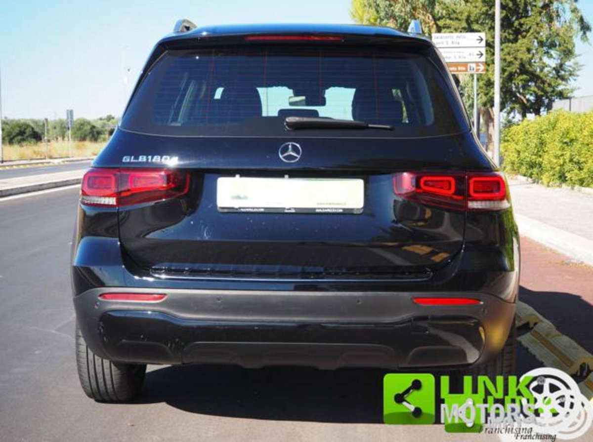 Mercedes-Benz GLB 180 d Automatic Sport (8)