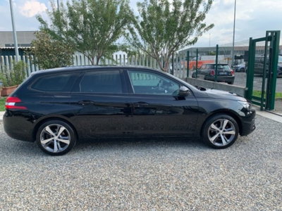 Peugeot 308 SW BlueHDi 130 S&S EAT8 Allure Pack (6)
