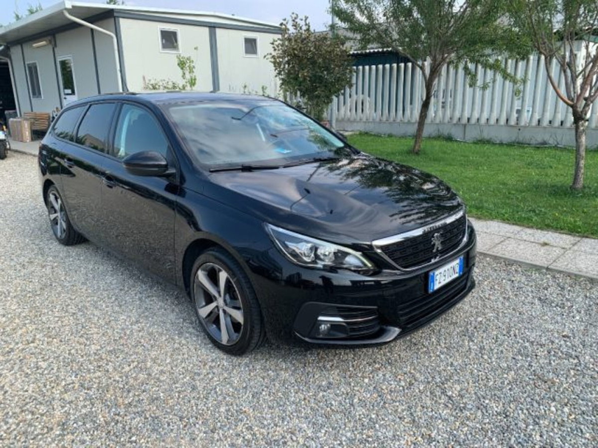 Peugeot 308 SW BlueHDi 130 S&S EAT8 Allure Pack (7)