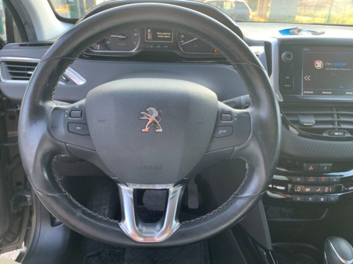 Peugeot 2008 Turbo 110 EAT6 S&S Allure (12)