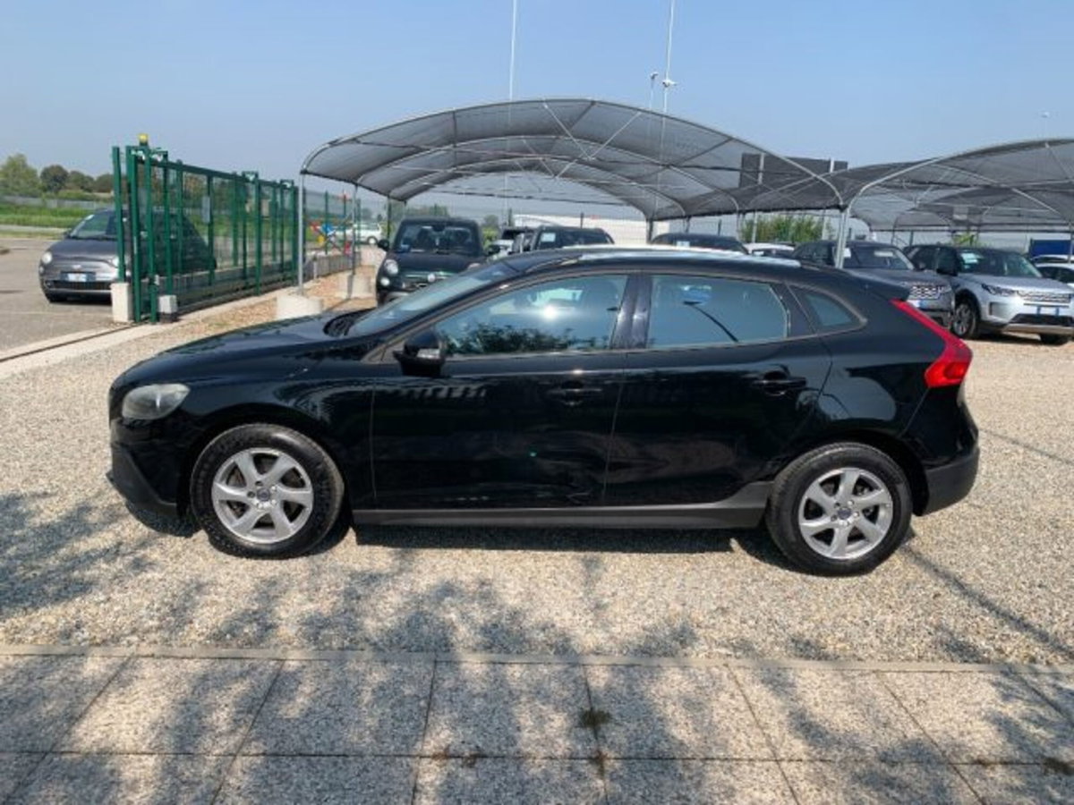 Volvo V40 Cross Country D2 1.6 Kinetic (2)