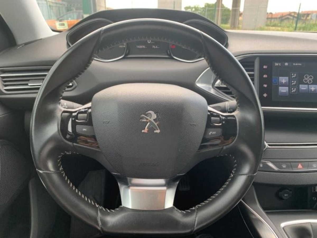 Peugeot 308 SW BlueHDi 150 S&S Business (17)