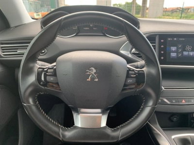 Peugeot 308 SW BlueHDi 150 S&S Business (17)