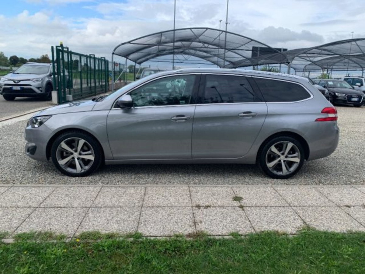 Peugeot 308 SW BlueHDi 150 S&S Business (8)
