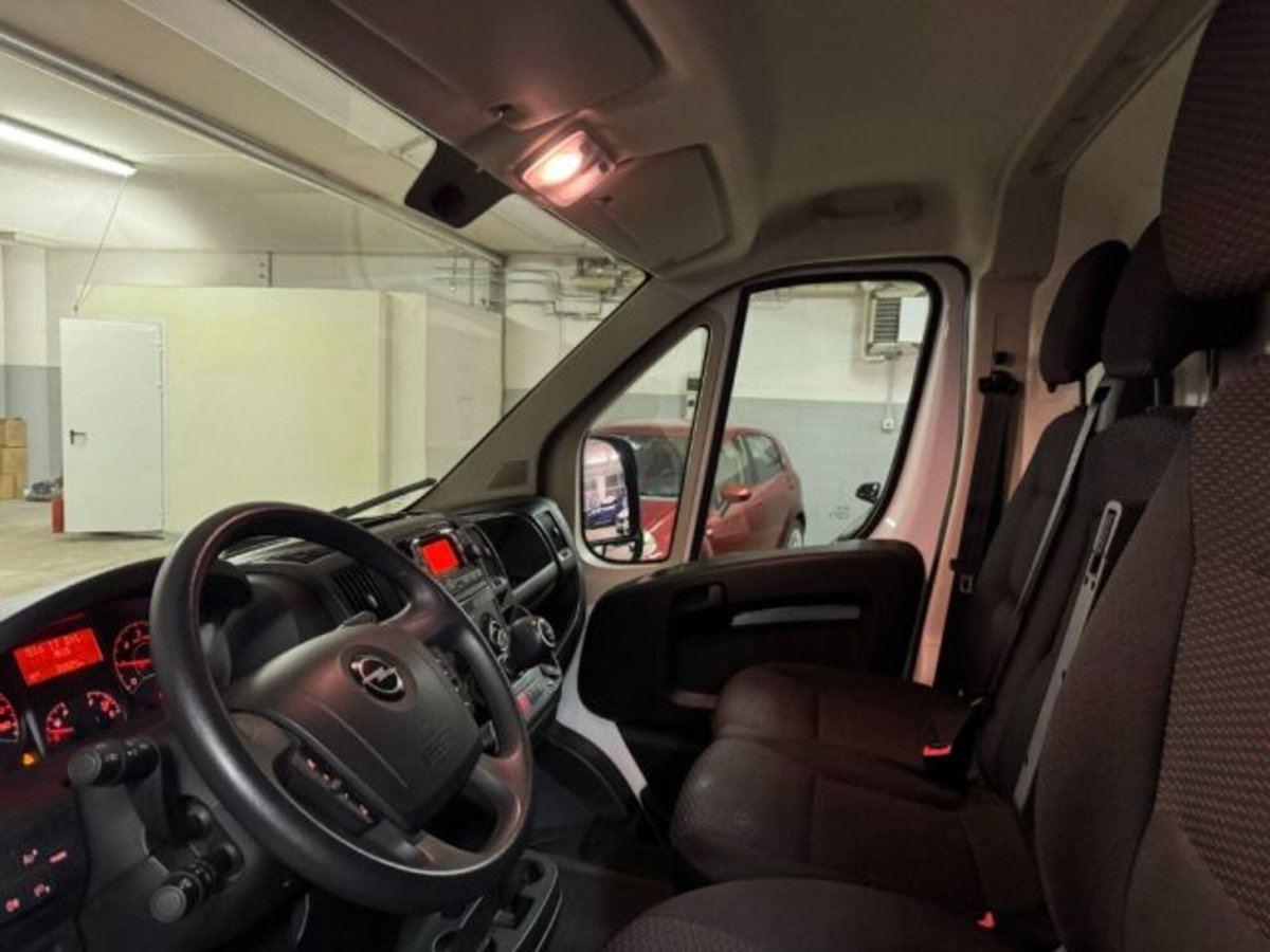 Opel Movano Furgone 33 L2H2 2.2 diesel 140cv S&S (15)