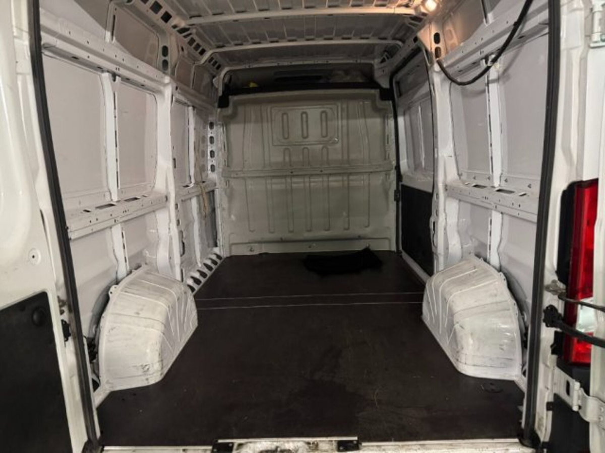 Opel Movano Furgone 33 L2H2 2.2 diesel 140cv S&S (9)