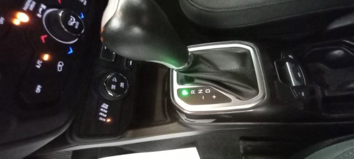 Jeep Renegade 1.3 T4 190CV PHEV 4xe AT6 Limited (12)