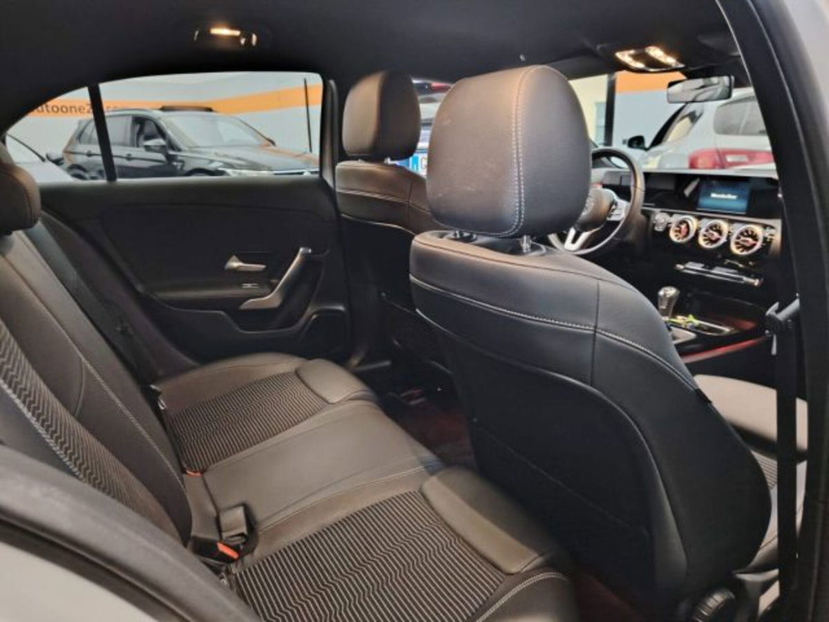 Mercedes-Benz Classe A 160 Premium (19)