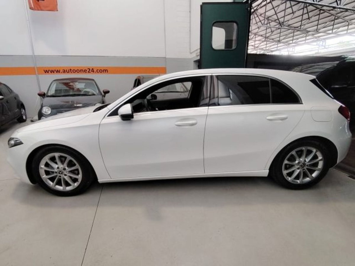 Mercedes-Benz Classe A 160 Premium (5)