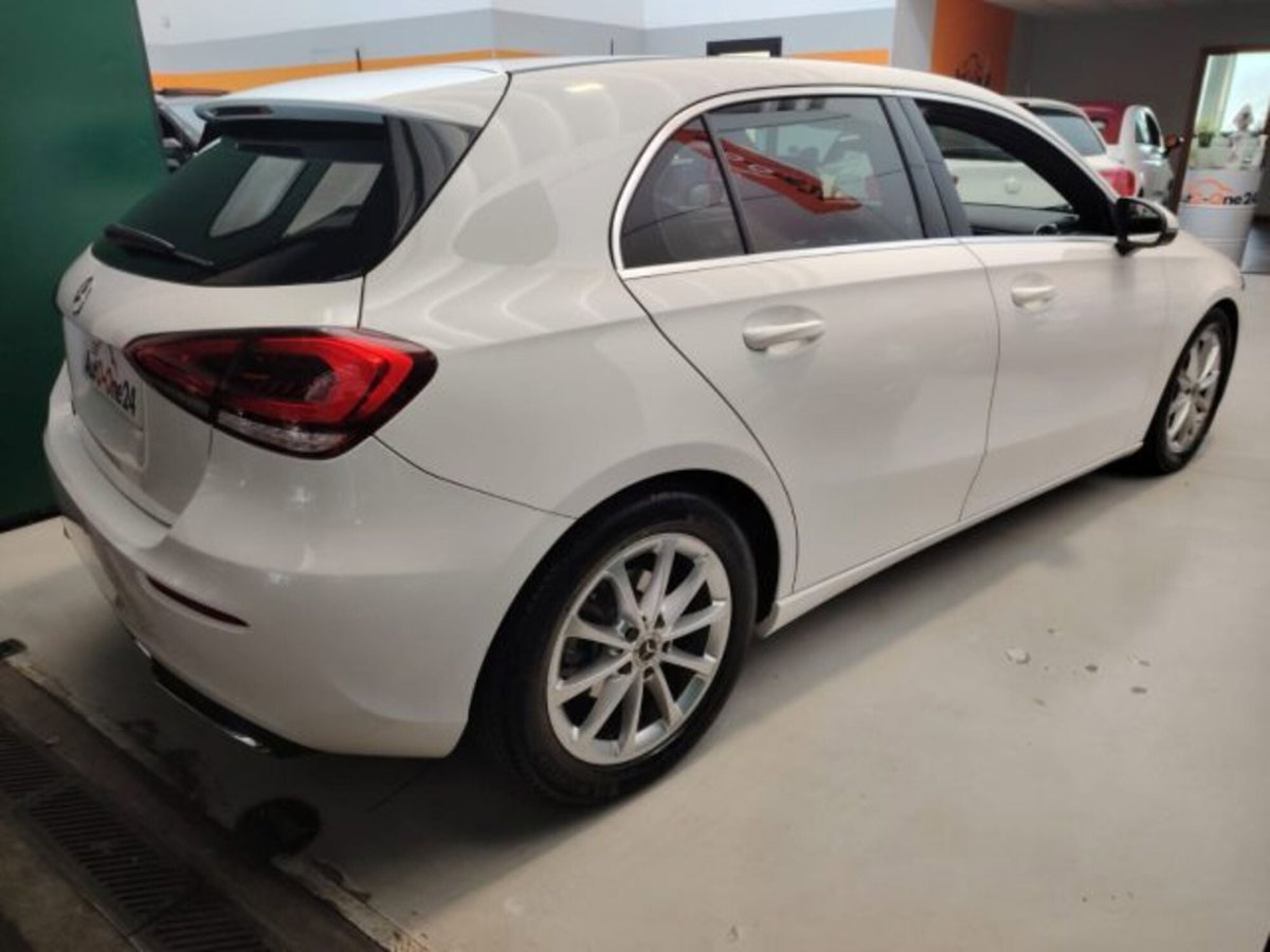 Mercedes-Benz Classe A 160 Premium (9)