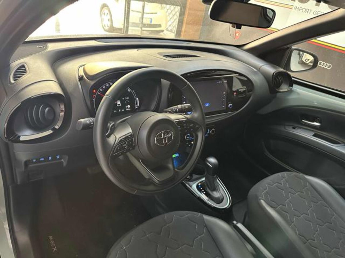 Toyota Aygo X 1.0 VVT-i 72 CV 5 porte Limited Air S-CVT (12)