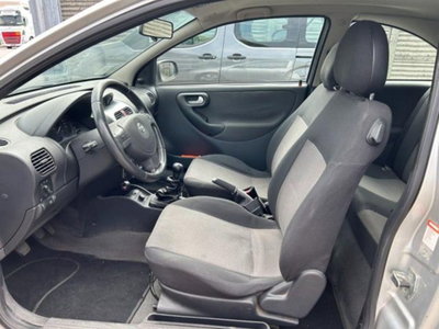 Opel Corsa 1.0i 12V cat 3 porte Club (5)
