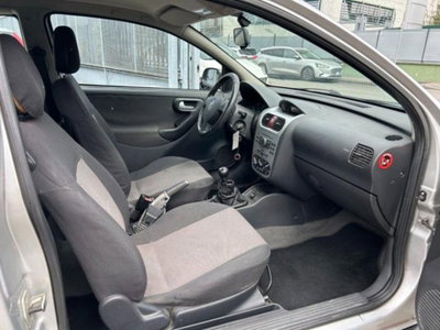 Opel Corsa 1.0i 12V cat 3 porte Club (8)